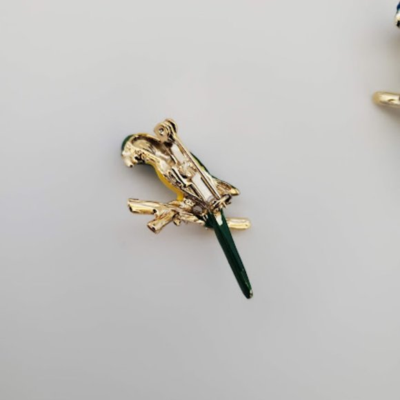 Vintage parakeet scatter pins hand enameled jeweled eyes - Picture 6 of 6
